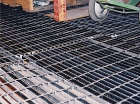 Damaged grating